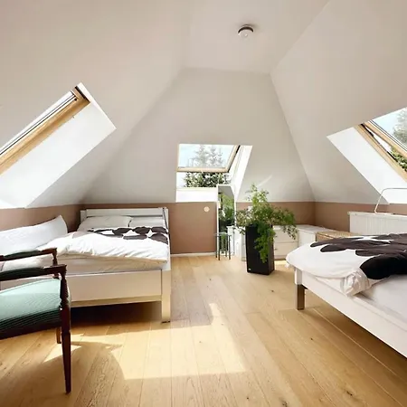 Haus *