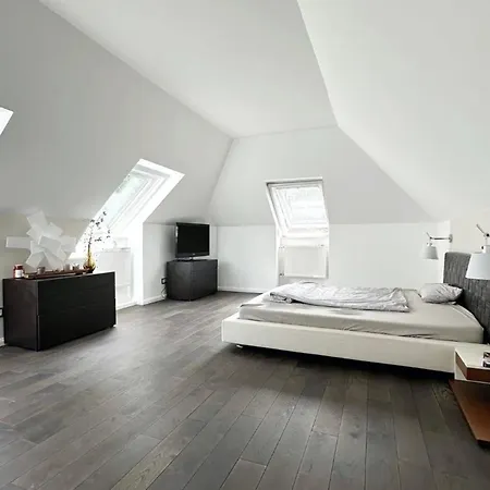 Haus *